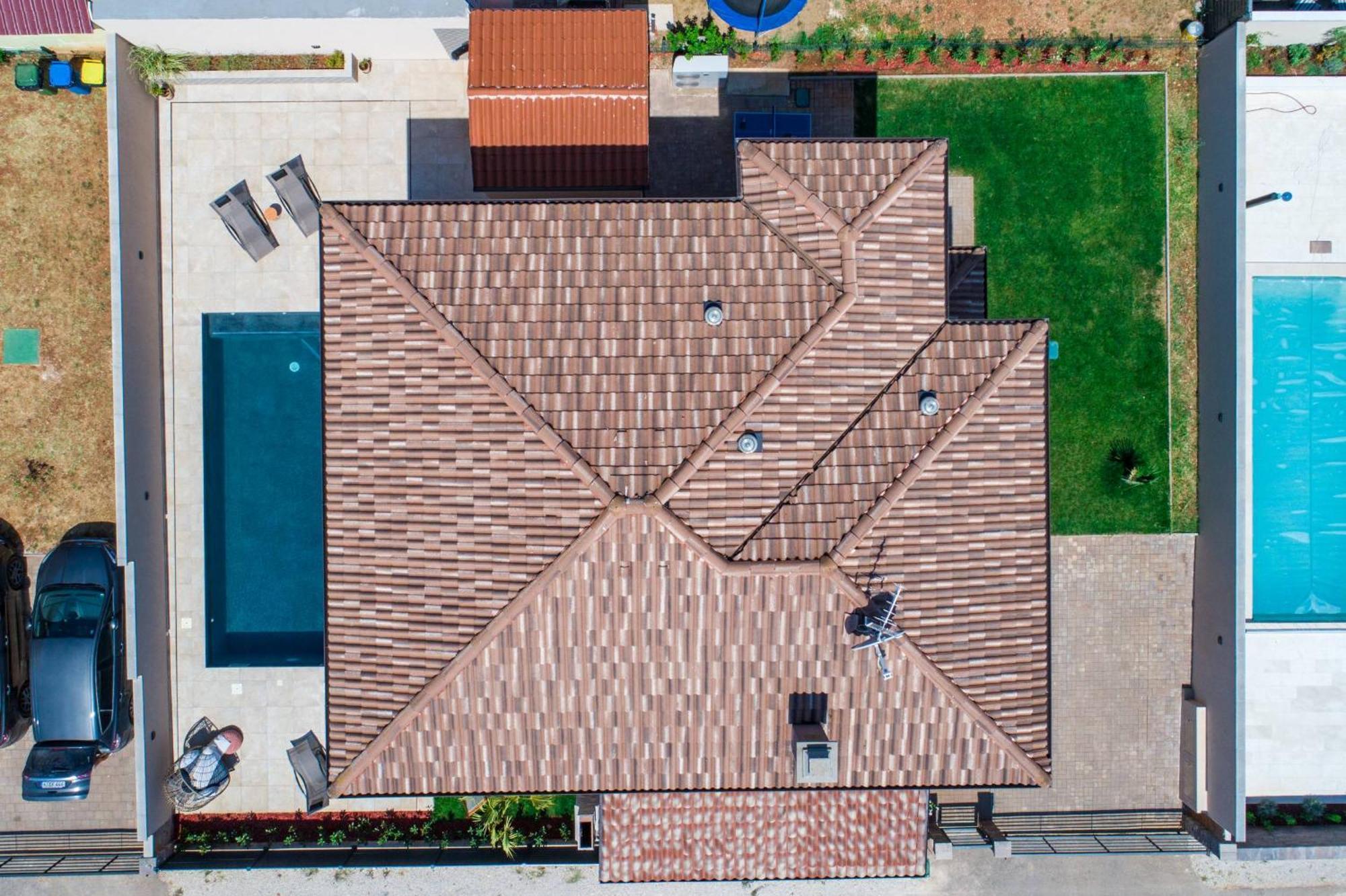 וודניאן Villa Brionika Mit Pool מראה חיצוני תמונה