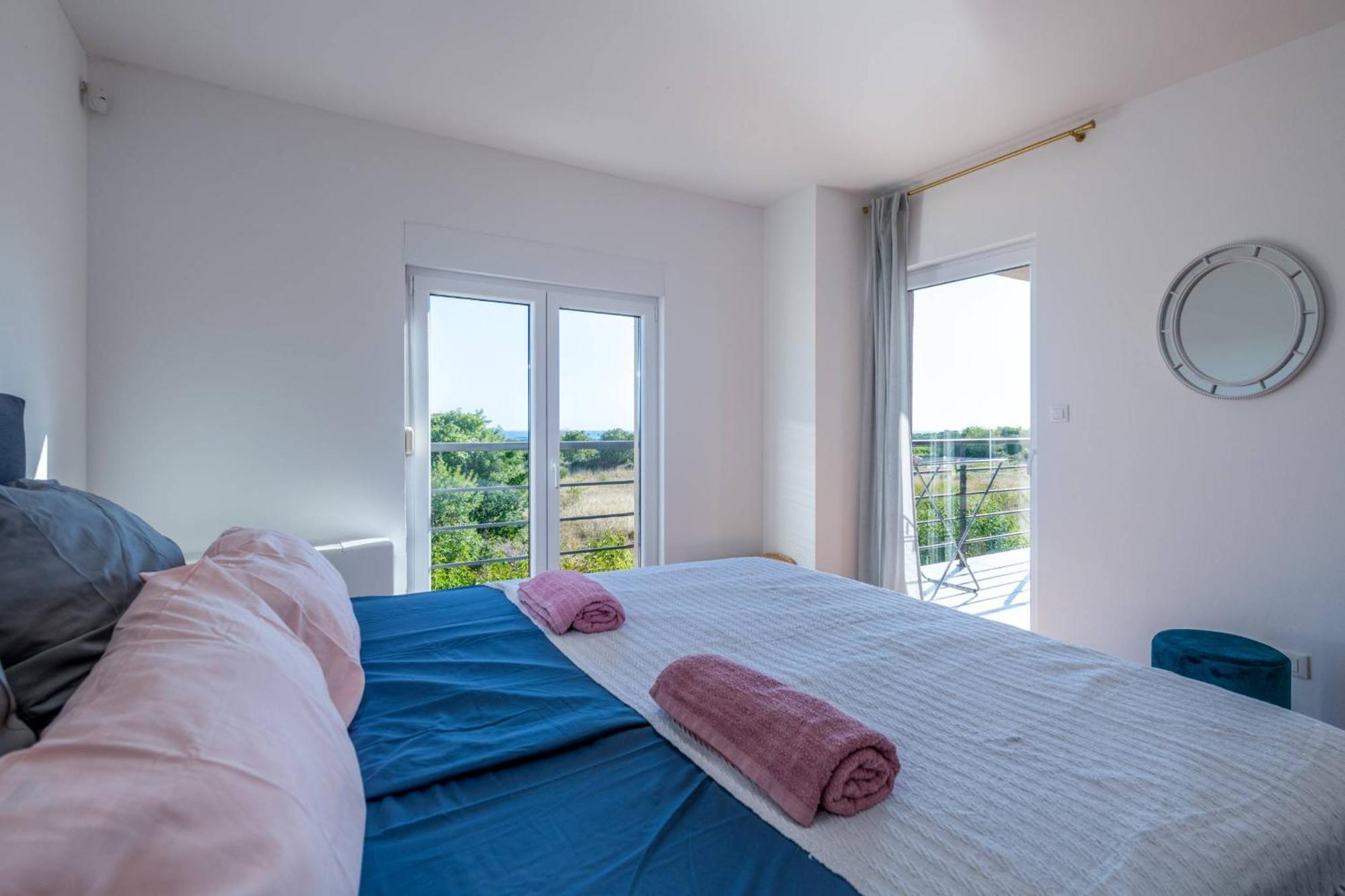 וודניאן Villa Brionika Mit Pool מראה חיצוני תמונה