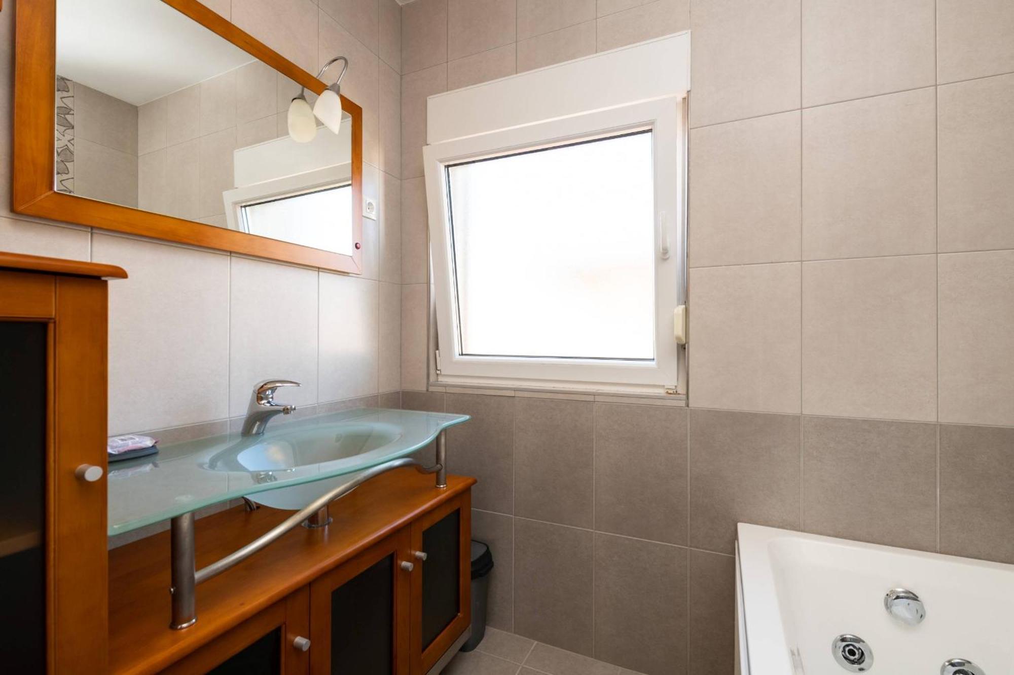 וודניאן Villa Brionika Mit Pool מראה חיצוני תמונה